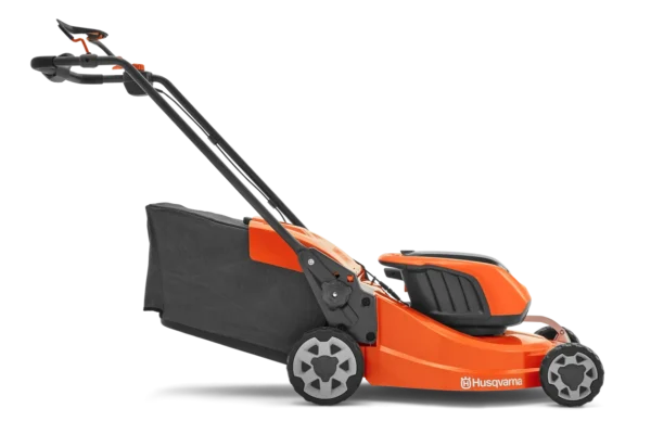 HUSQVARNA LC 347iVX s 2 akumulátormi a nabíjačkou