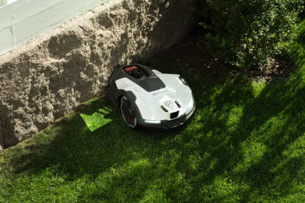 AUTOMOWER® 405VE NERA
