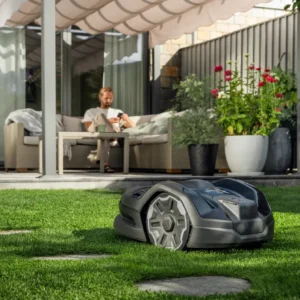 AUTOMOWER® 305E NERA nová verzia