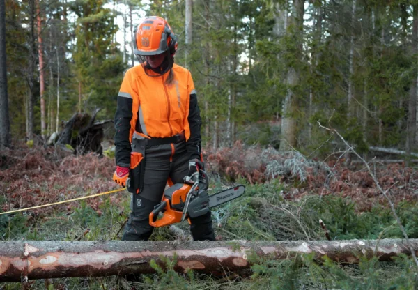 Nohavice na prácu s reťazovou pílou Husqvarna Technical, dámske