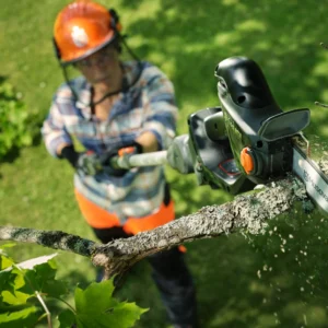 HUSQVARNA Aspire™ P8X-P4A + tyč Aspire™ Pole bez akumulátora a nabíjačky