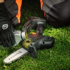 HUSQVARNA Aspire™ P8X-P4A + tyč Aspire™ Pole bez akumulátora a nabíjačky