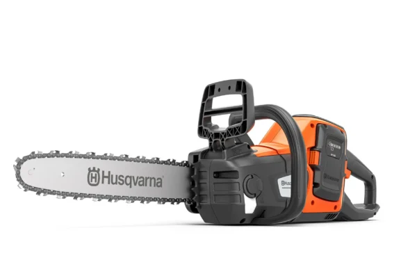 HUSQVARNA 230i s akumulátorom a nabíjačkou