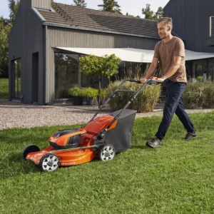 HUSQVARNA LC 142i bez akumulátora a nabíjačky