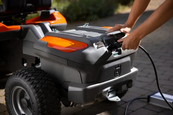 HUSQVARNA R200iX