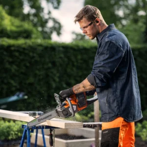 HUSQVARNA 215i bez akumulátora a nabíjačky