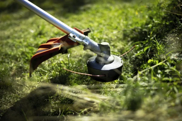 HUSQVARNA 325iR bez akumulátora a nabíjačky