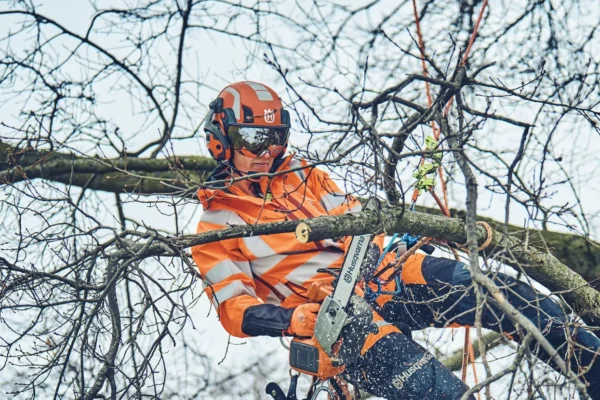 chrániče sluchu Husqvarna X-COM Active, na prilbu